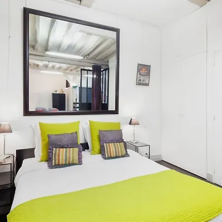 Artist Loft For 4 In Saint-germain-des-pres דירה *
