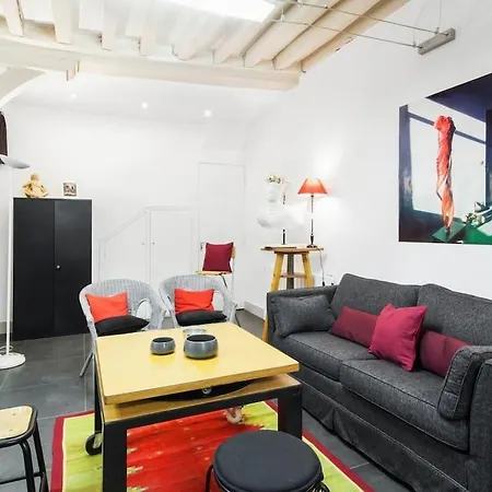 Artist Loft For 4 In Saint-germain-des-pres פריז